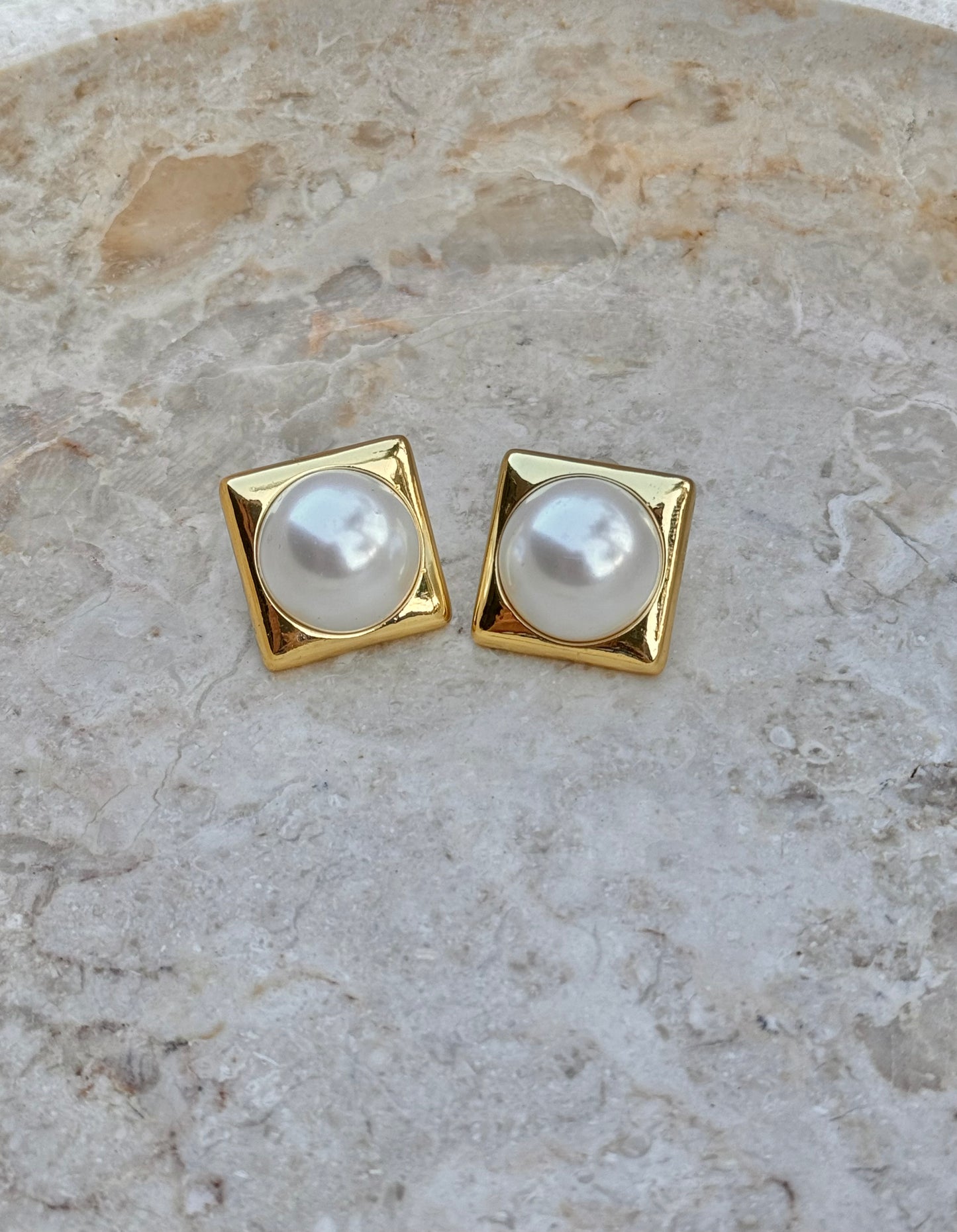 PEARL BUTTON EARRINGS